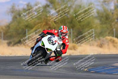 media/Jan-08-2022-SoCal Trackdays (Sat) [[1ec2777125]]/Turn 2 (150pm)/